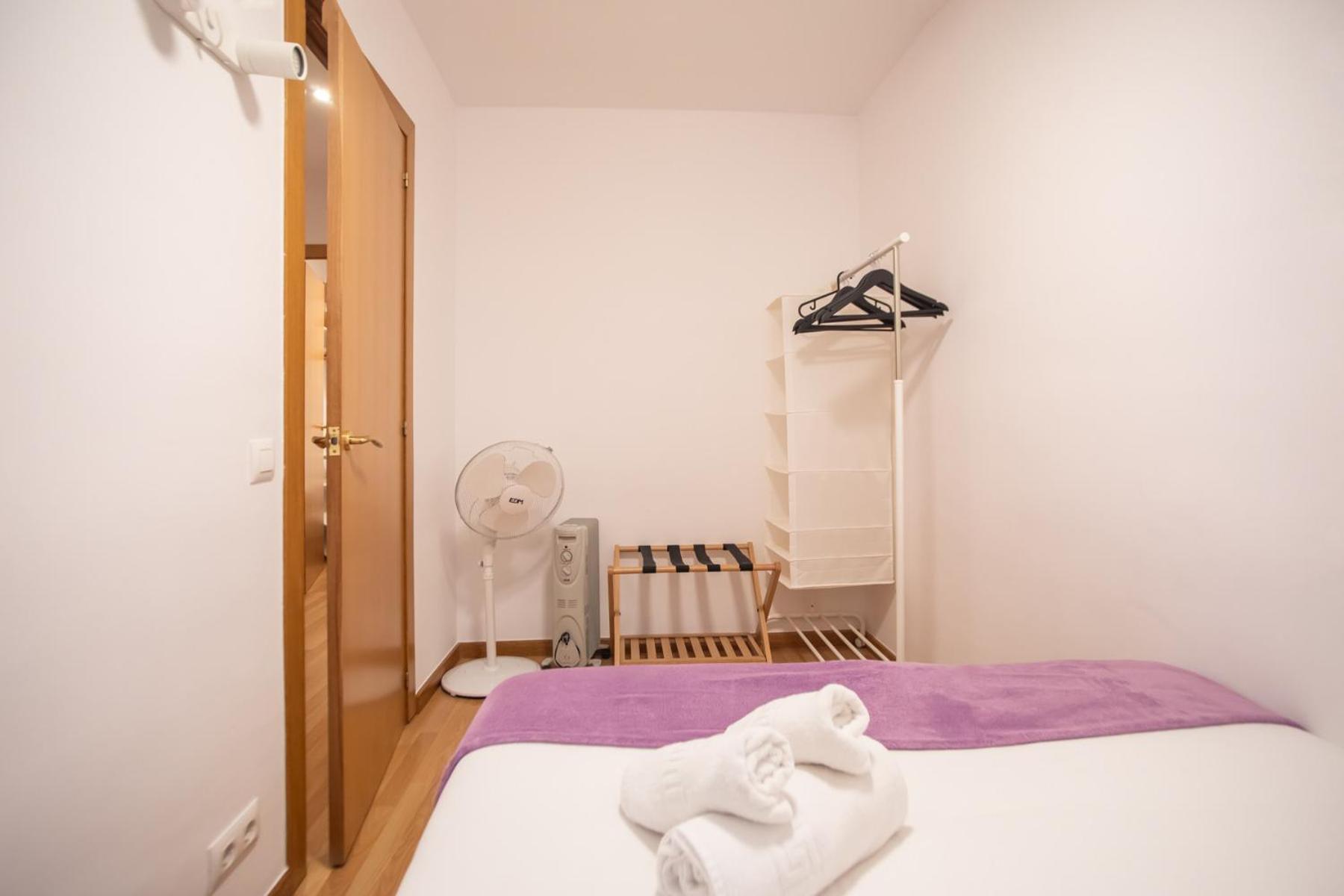 41par254 - Luminous In Sant Antoni * Barcelone